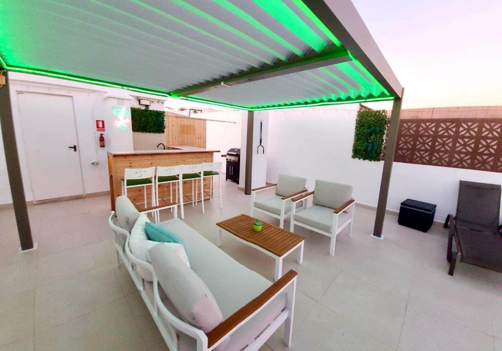 Green Lagoon Penthouse 또레비에하 외부 사진