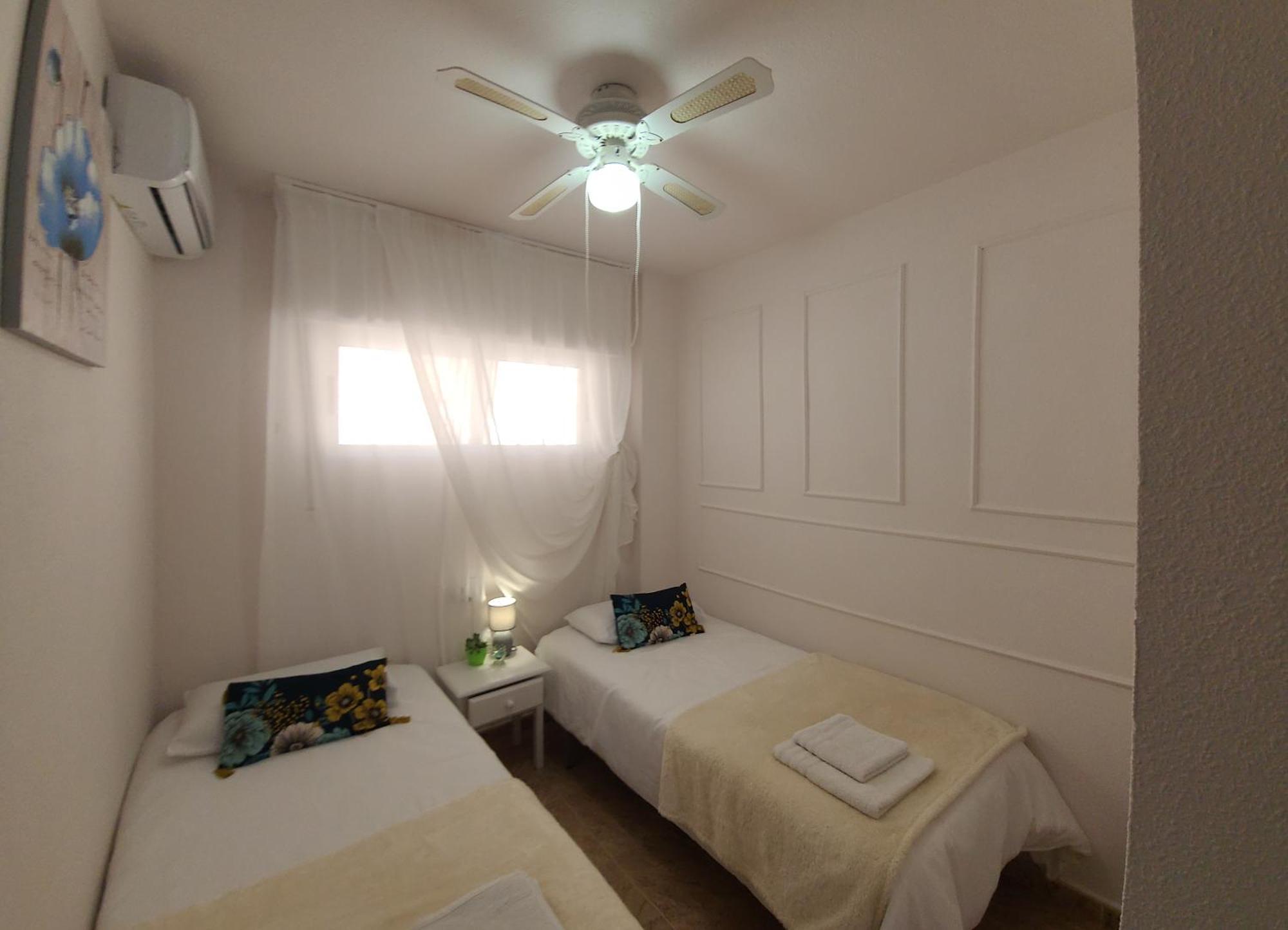 Green Lagoon Penthouse 또레비에하 외부 사진